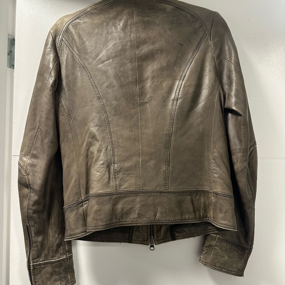 2/$100 Danier - Vintage Genuine Leather Jacket - Picture 3 of 4